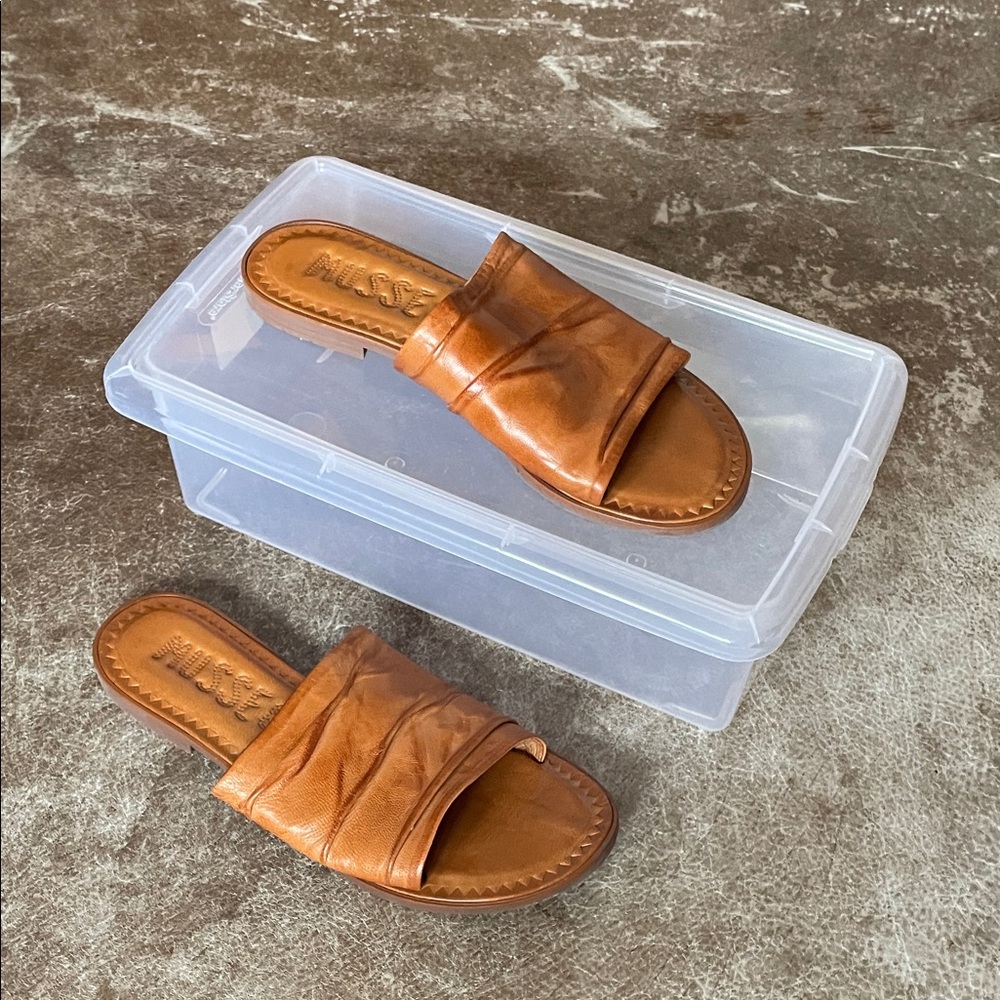 Mussed & Cloud made in Spain Brown Leather Slide Sandals